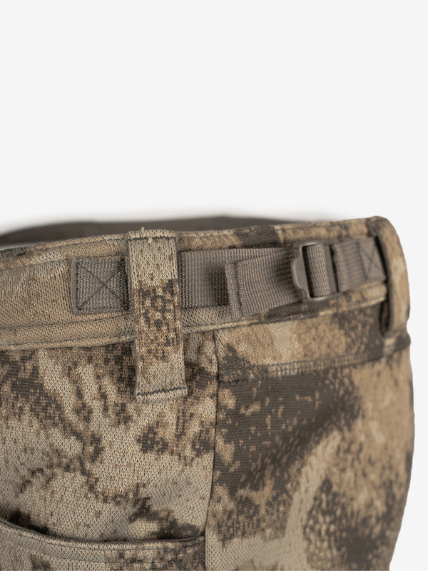 Lined adjustable waistband