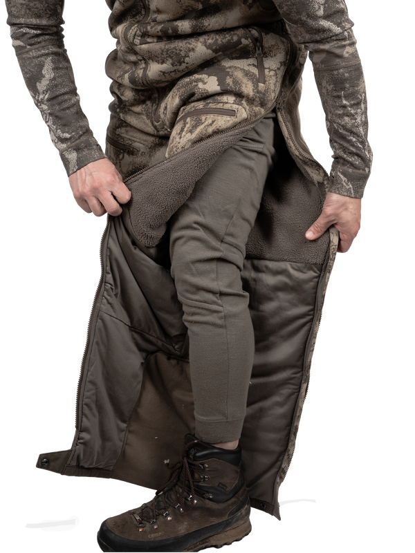 Full length side zips down both legs