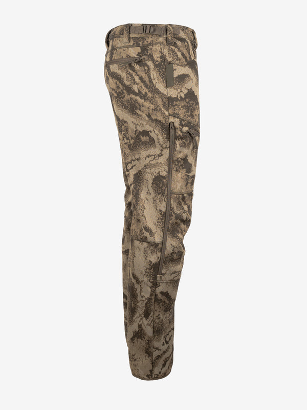 Flexible leg panels