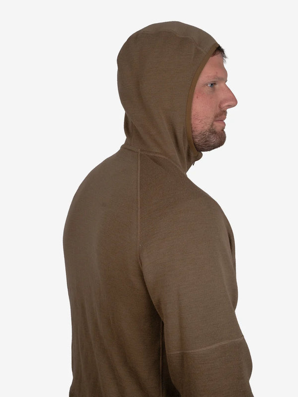 3-piece hood and paneled sleeves